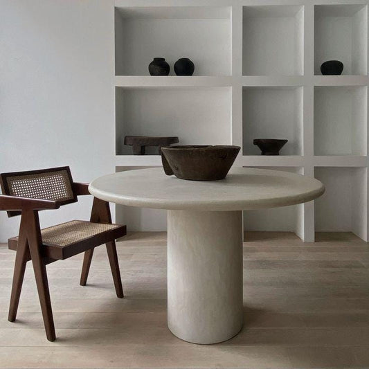 Table à manger en béton ciré ou tadelakt