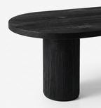 Table en bois massif et plateau ovale