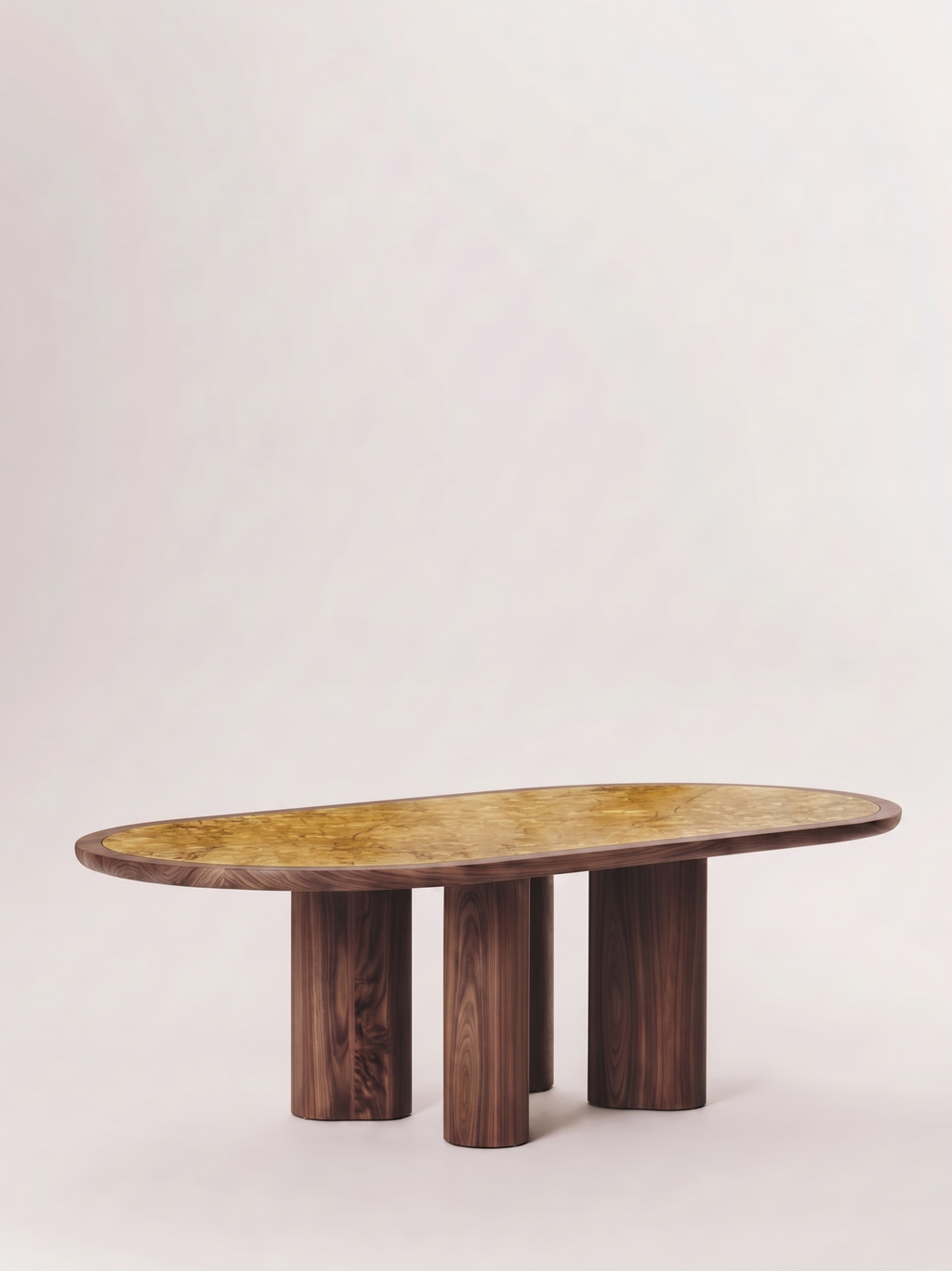 Table en bois massif et plateau en marbre