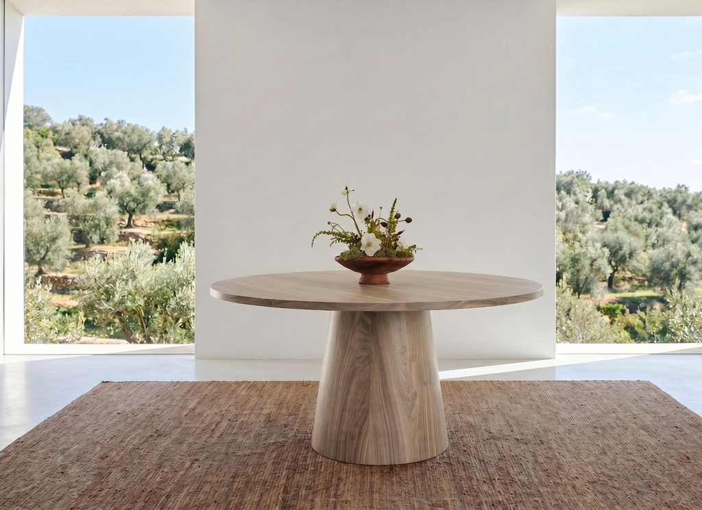 Table ronde en bois non massif et pied en cône