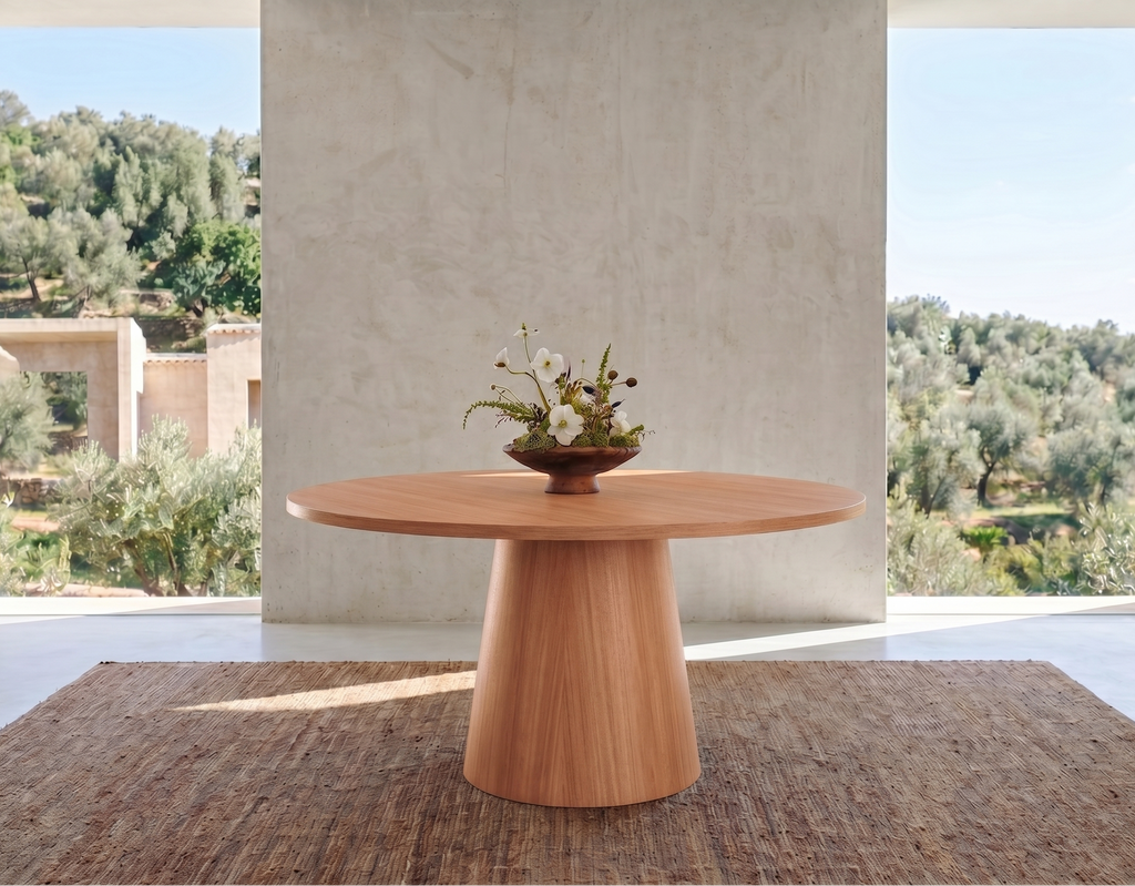 Table ronde en bois non massif et pied en cône