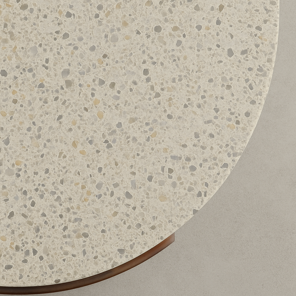 Table basse en bois massif et plateau en terrazzo